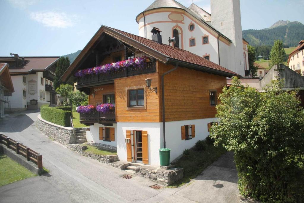 Ferienhaus Jaegerhaeusl Lermoos Rom bilde